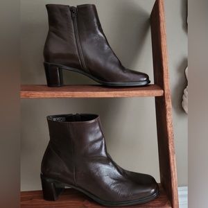 Easentials "Back Up" brown leather square toe stacked heel ankle boot